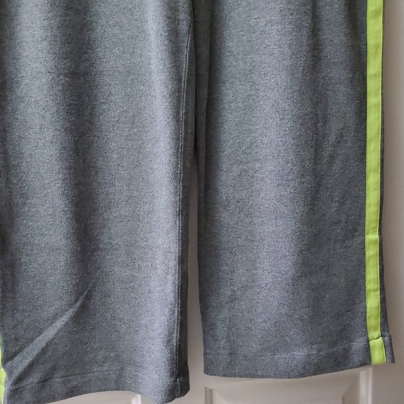 ie RELAXED TWO PIECE JOG SET - Picture 6 of 11